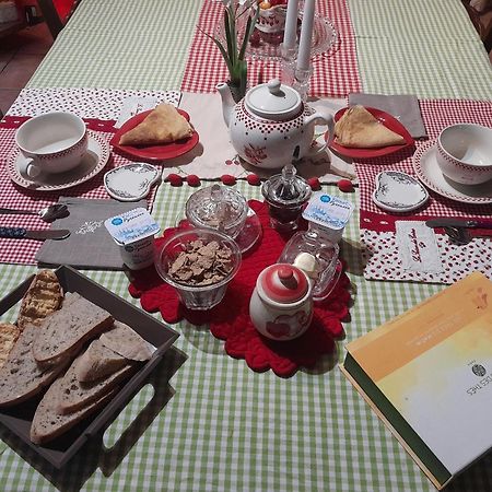 Chambre D'Hote Amitie Et Jardin Carmaux 外观 照片